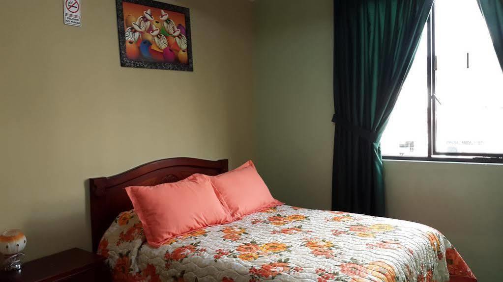 Hostal Los Lirios Loja Luaran gambar
